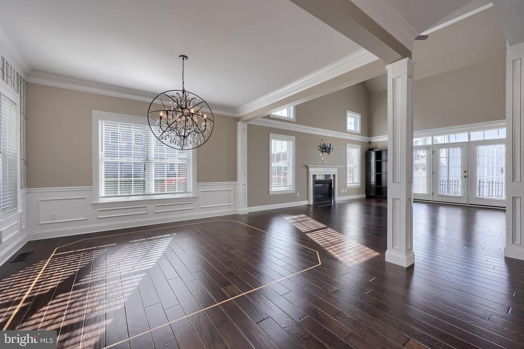 638 CHISWELL PLACE