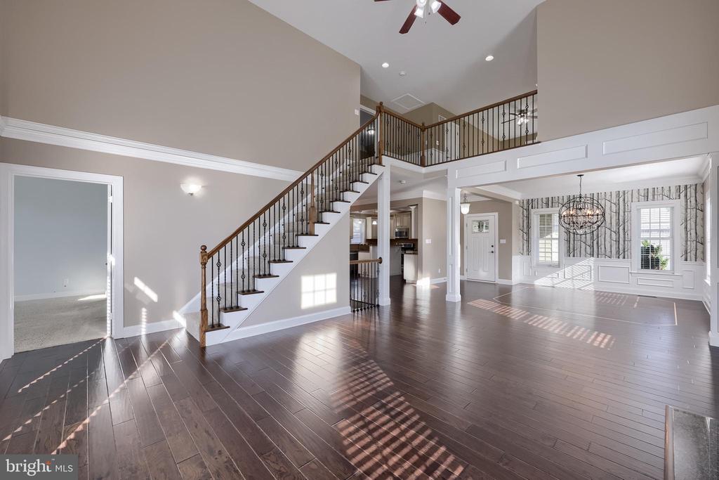 638 CHISWELL PLACE