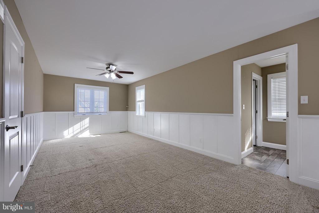 638 CHISWELL PLACE