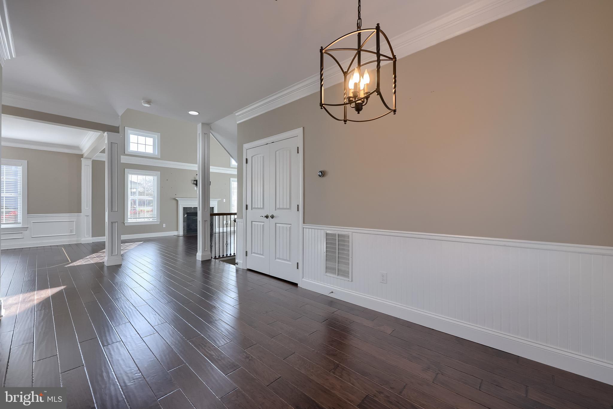 638 CHISWELL PLACE