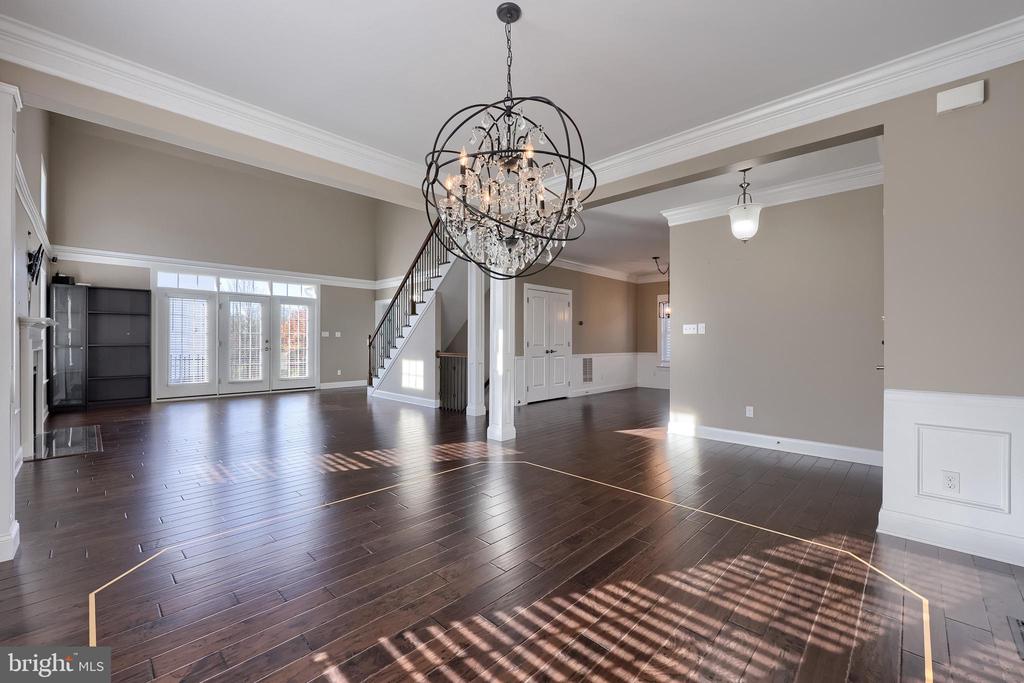 638 CHISWELL PLACE