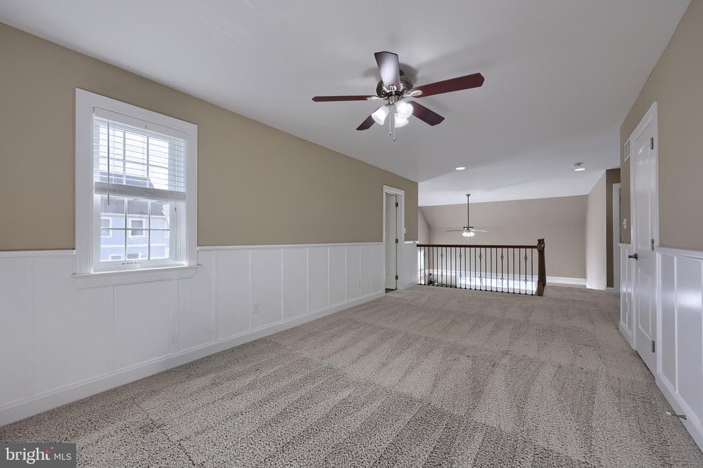 638 CHISWELL PLACE