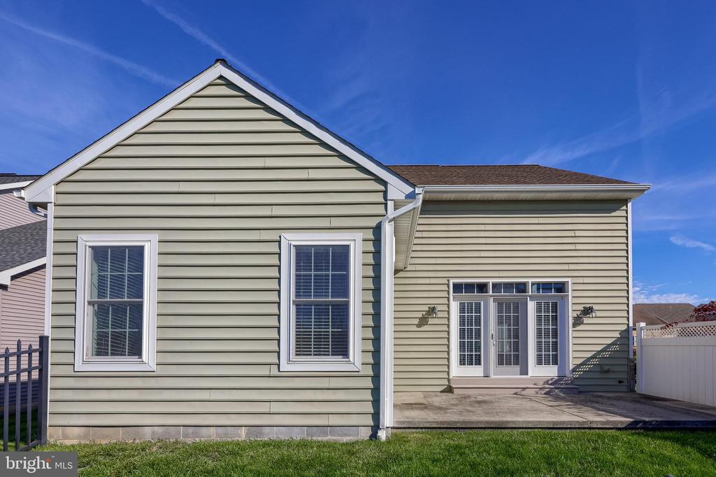638 CHISWELL PLACE