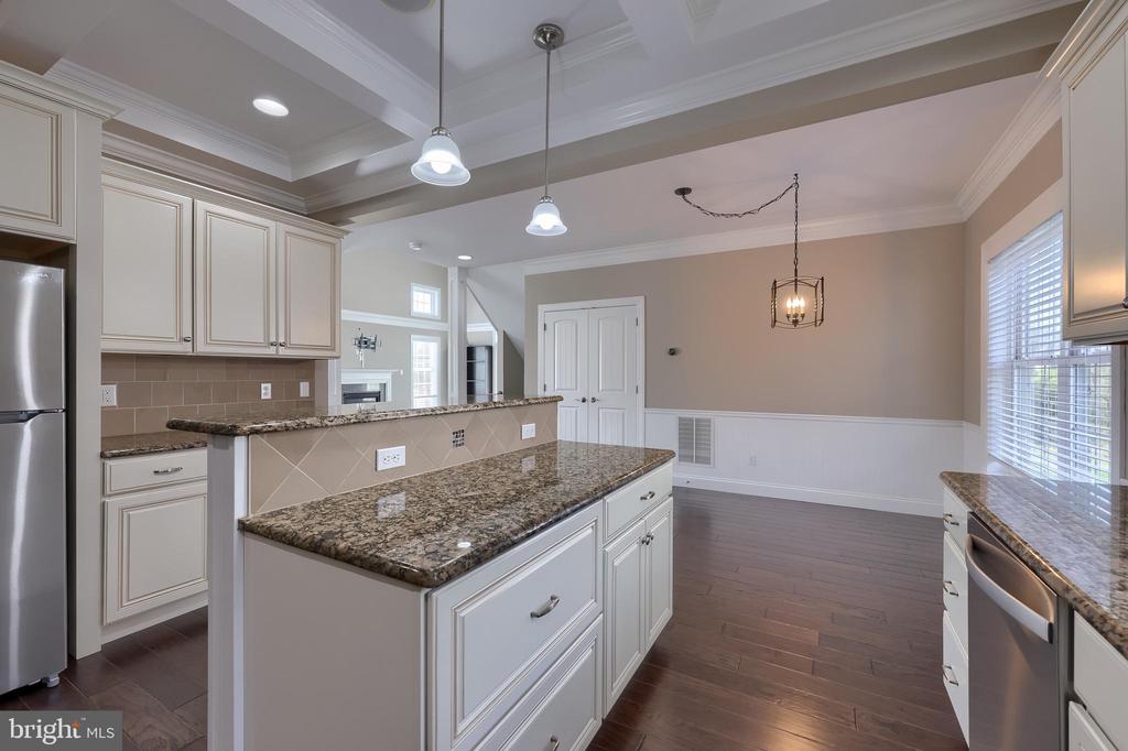 638 CHISWELL PLACE
