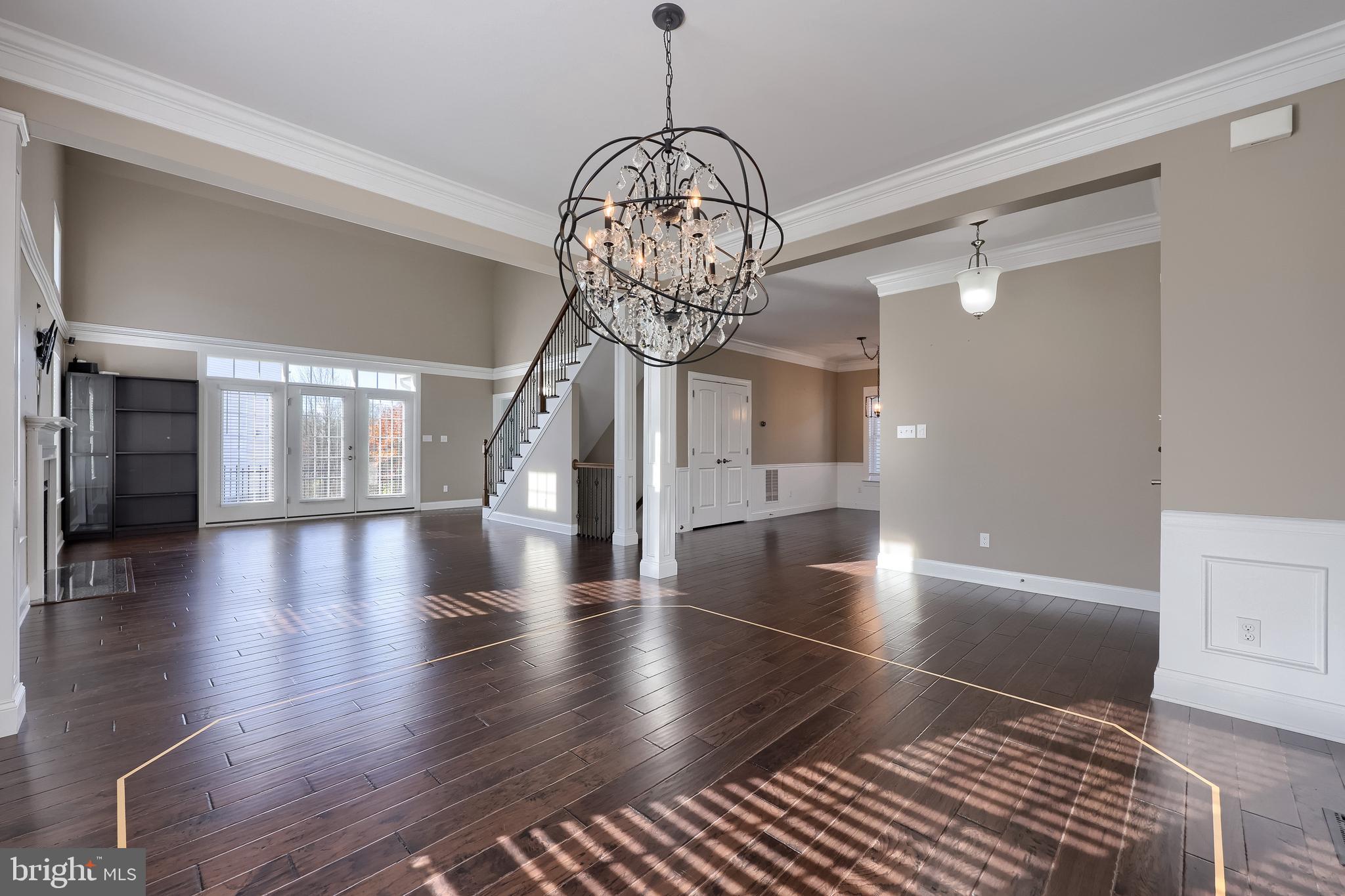 638 CHISWELL PLACE