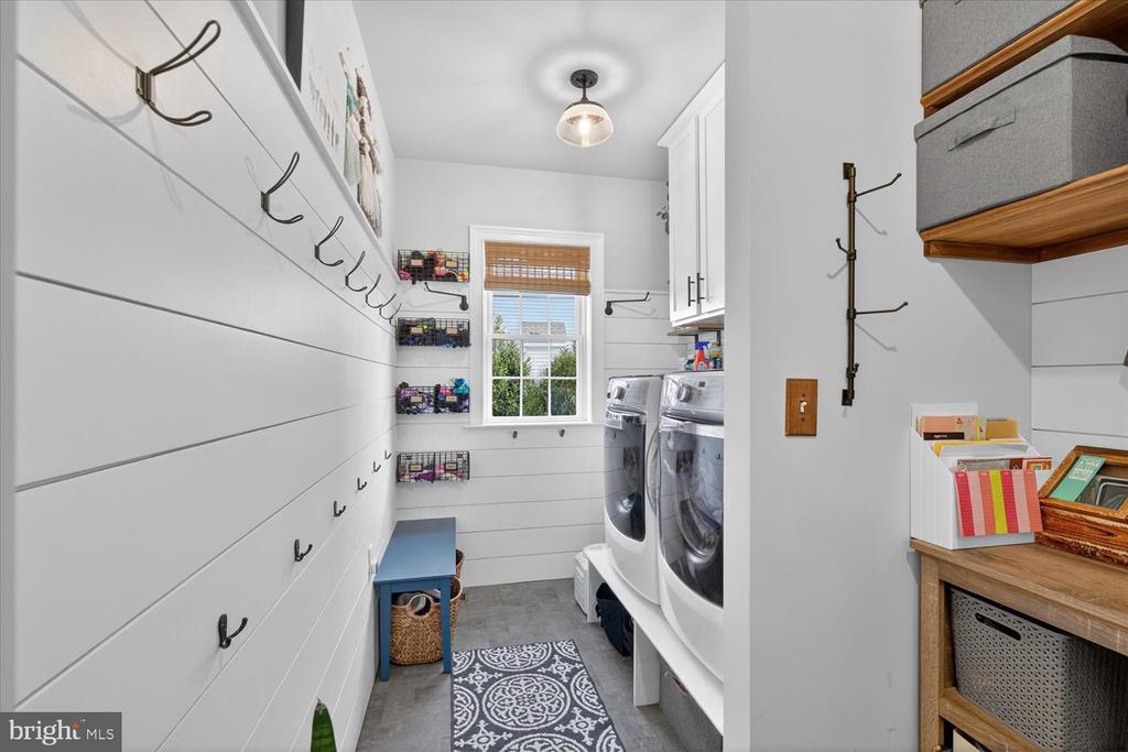 311 ECKER DRIVE