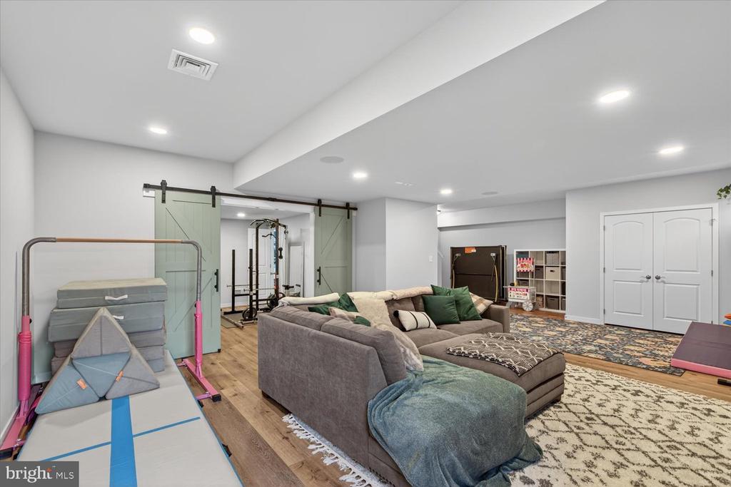 311 ECKER DRIVE
