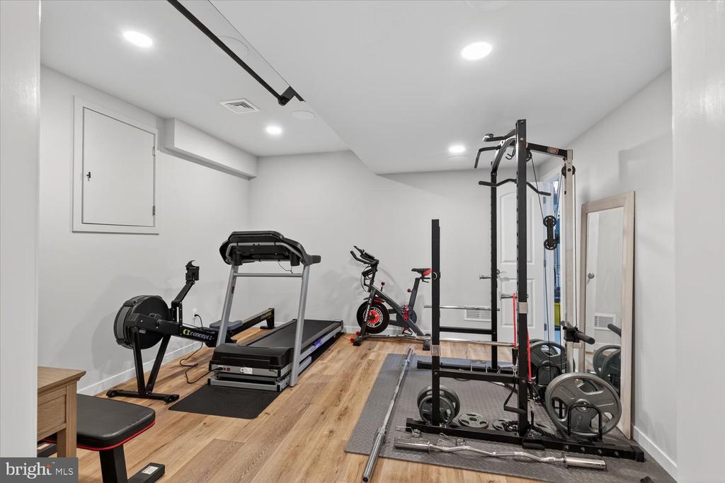 311 ECKER DRIVE