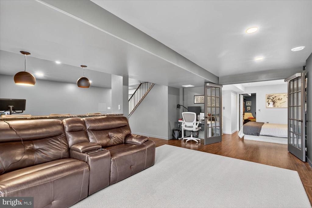 1809 BRUBAKER RUN ROAD