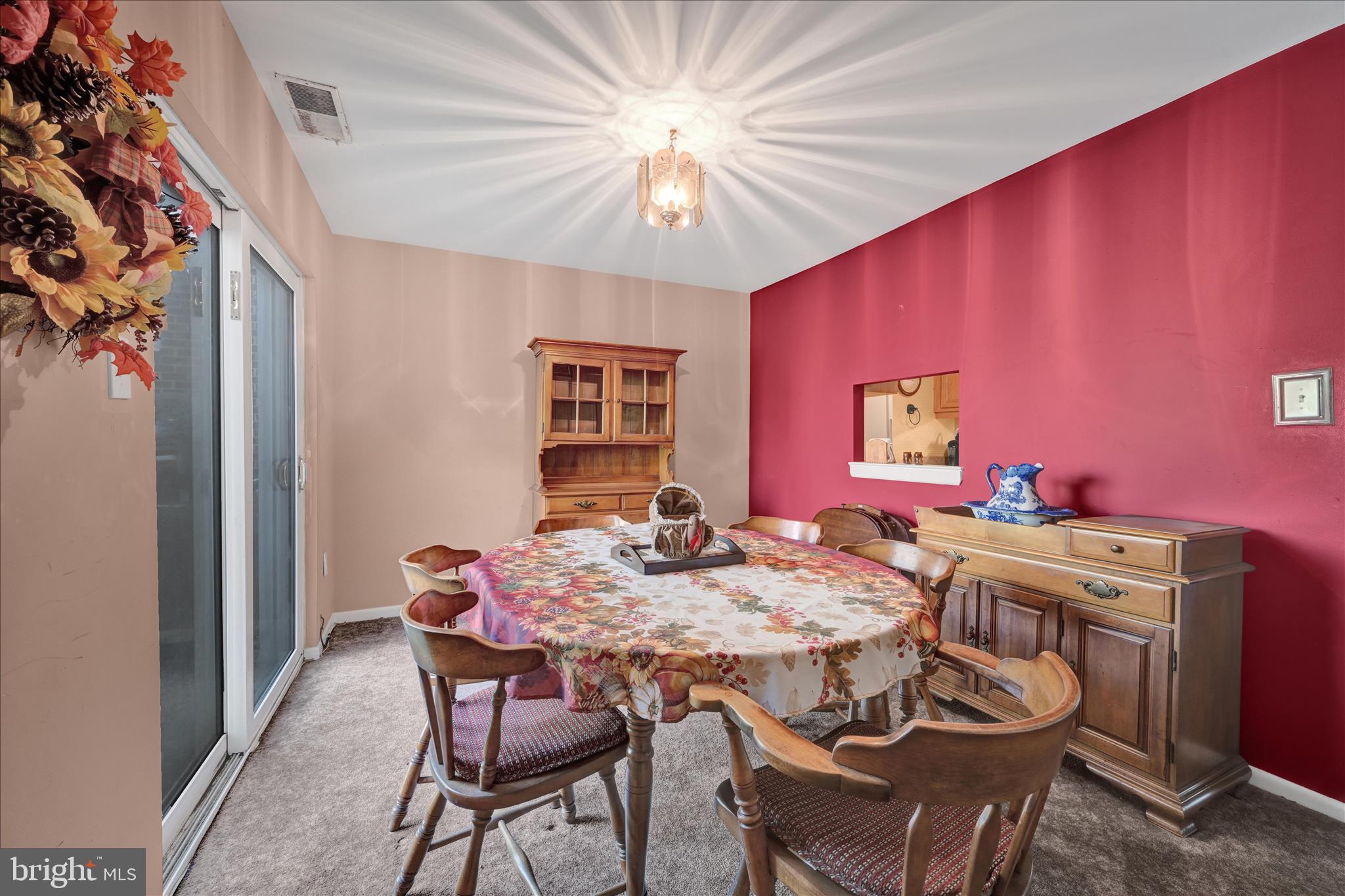 1322 BLUE JAY DRIVE
