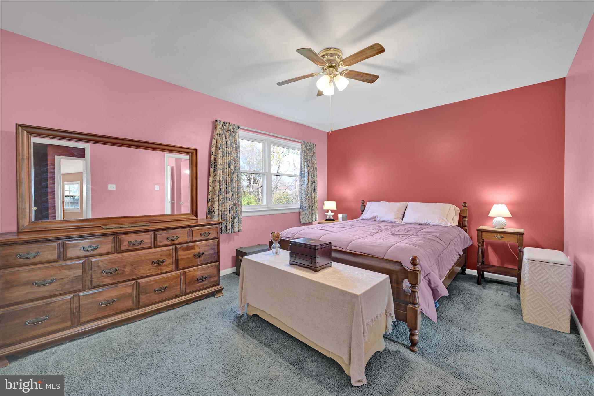 1322 BLUE JAY DRIVE