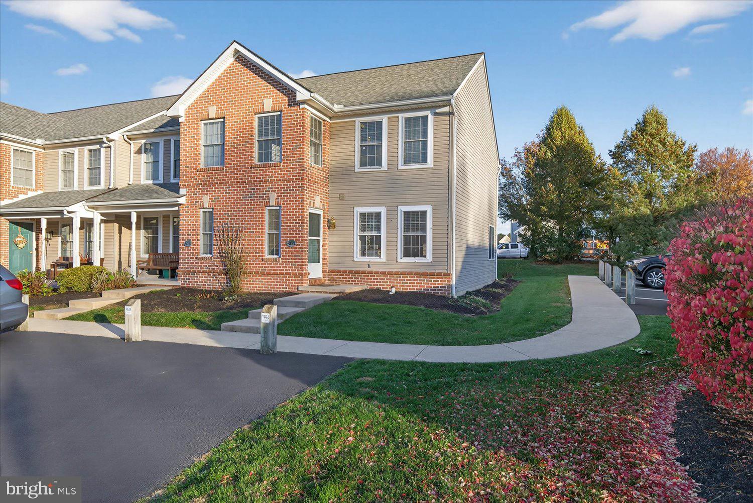 4032 BRADFORD CIRCLE
