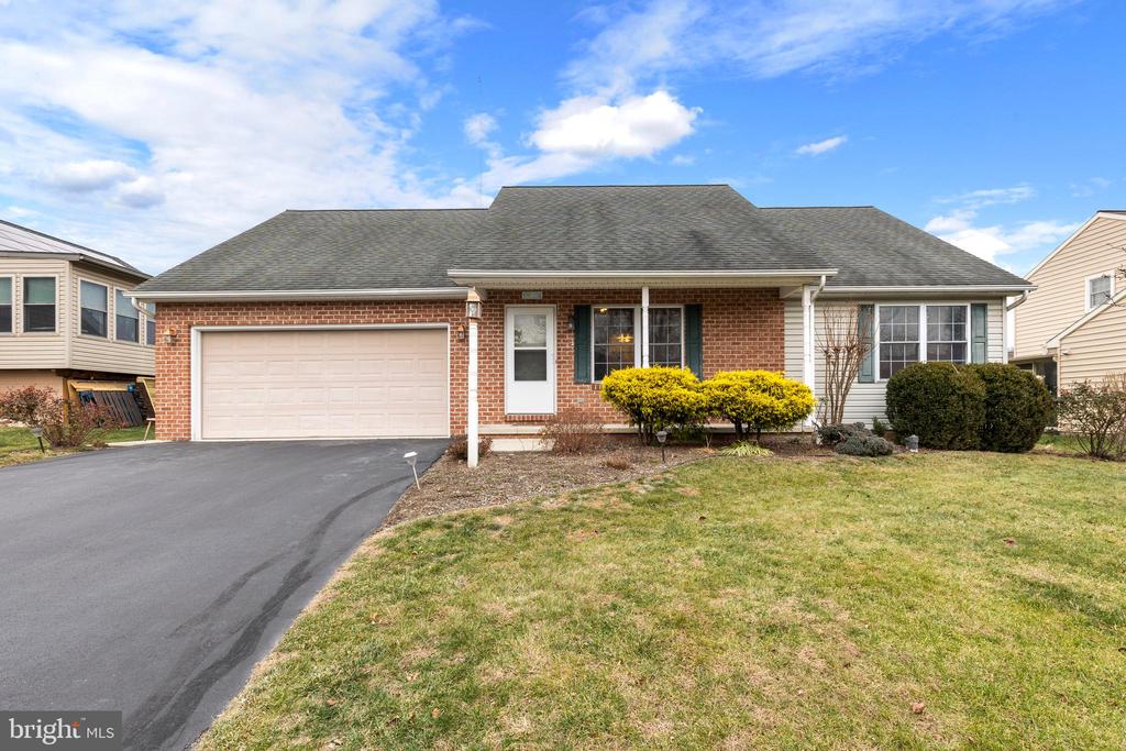 905 HEDGEWYCK LANE