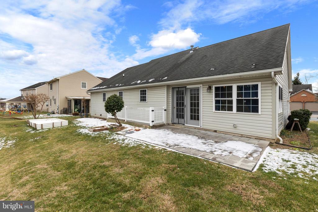 905 HEDGEWYCK LANE