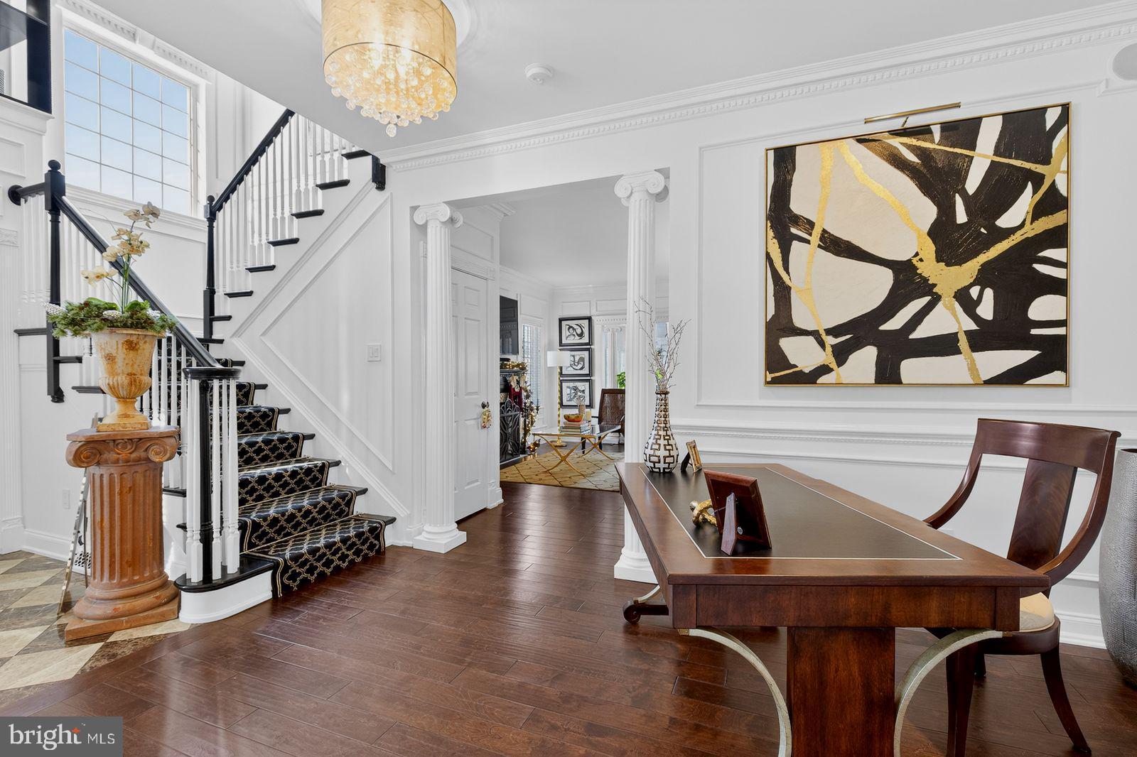 1098 STILLWOOD CIRCLE