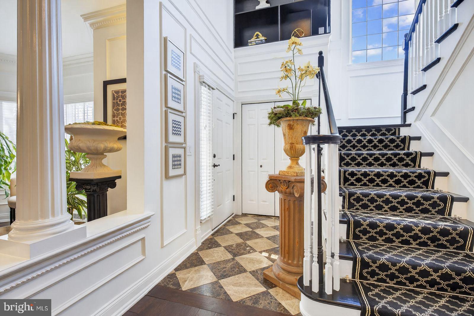 1098 STILLWOOD CIRCLE