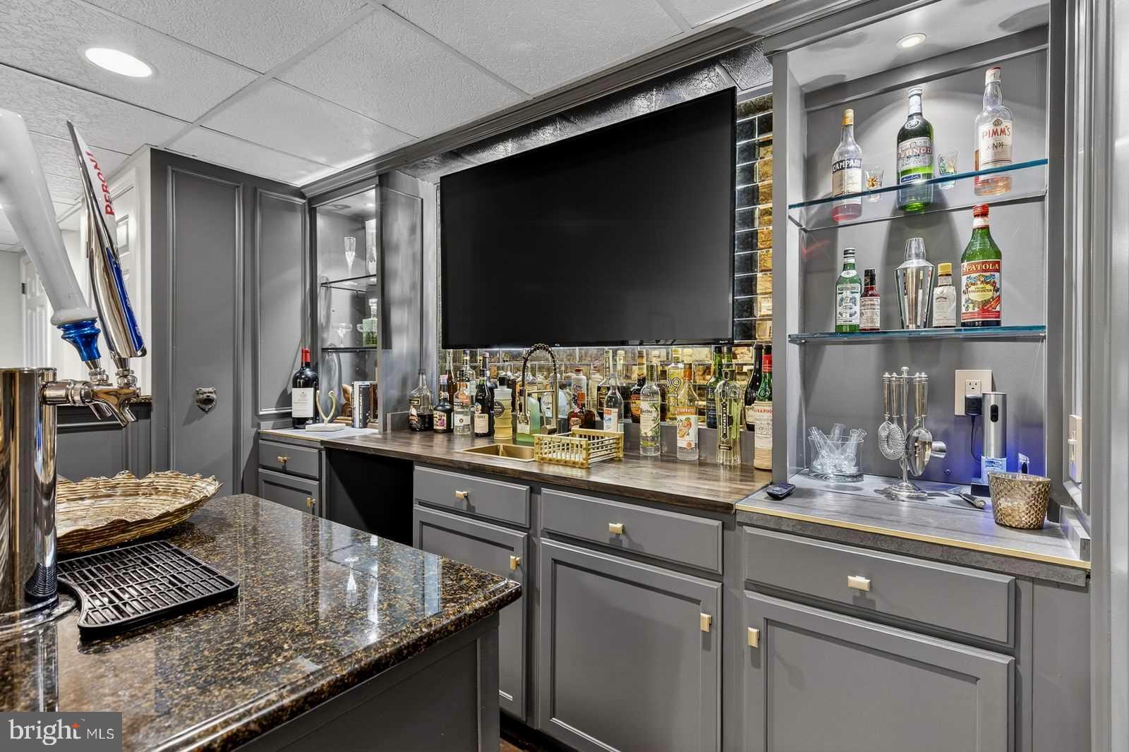 1098 STILLWOOD CIRCLE