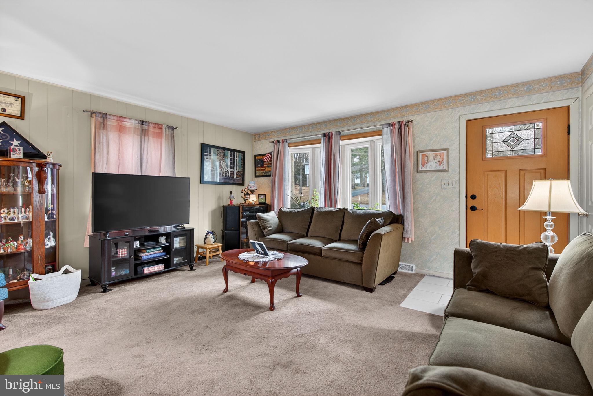 960 NISSLEY ROAD