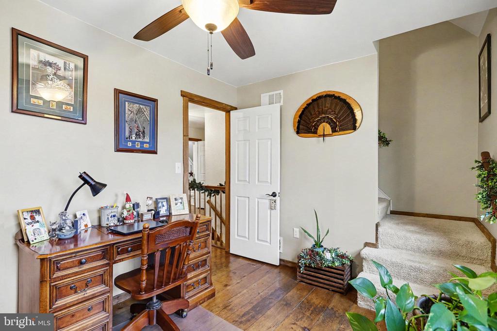 27 RIDGE ROAD