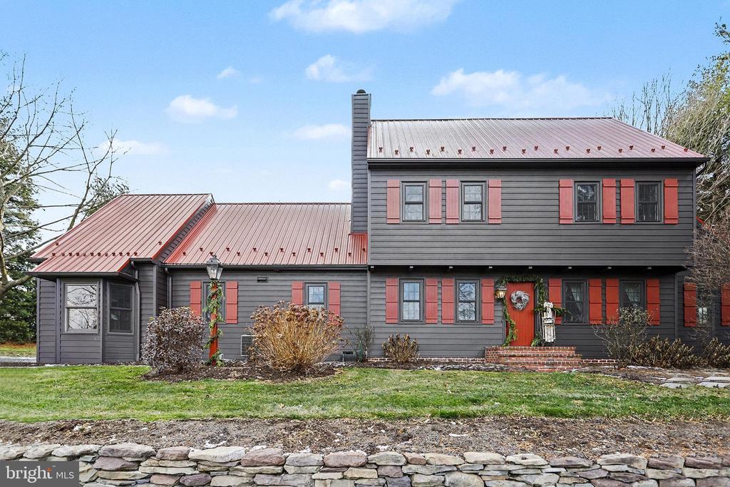 27 RIDGE ROAD