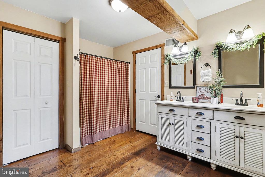 27 RIDGE ROAD
