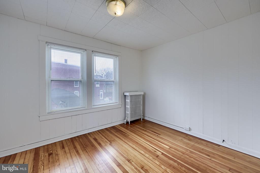 665 LEHIGH AVENUE