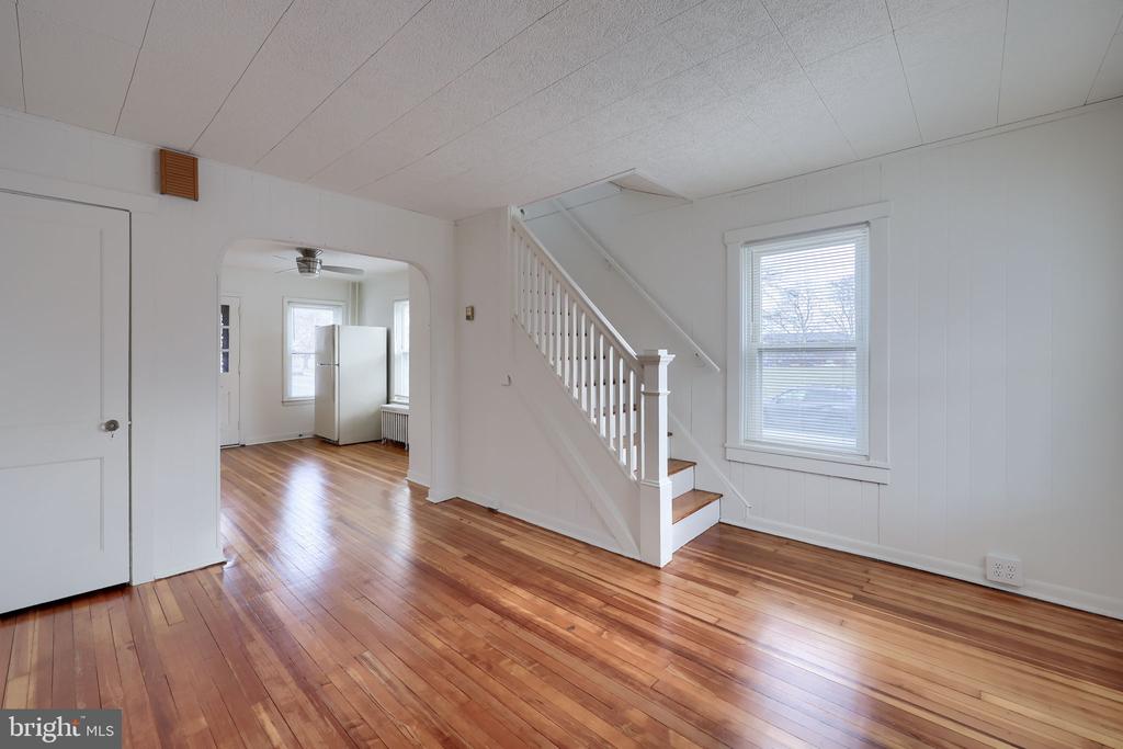 665 LEHIGH AVENUE