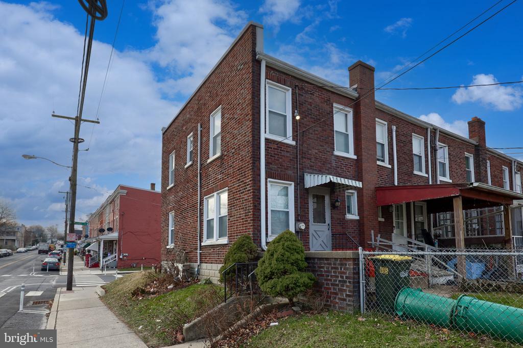 665 LEHIGH AVENUE