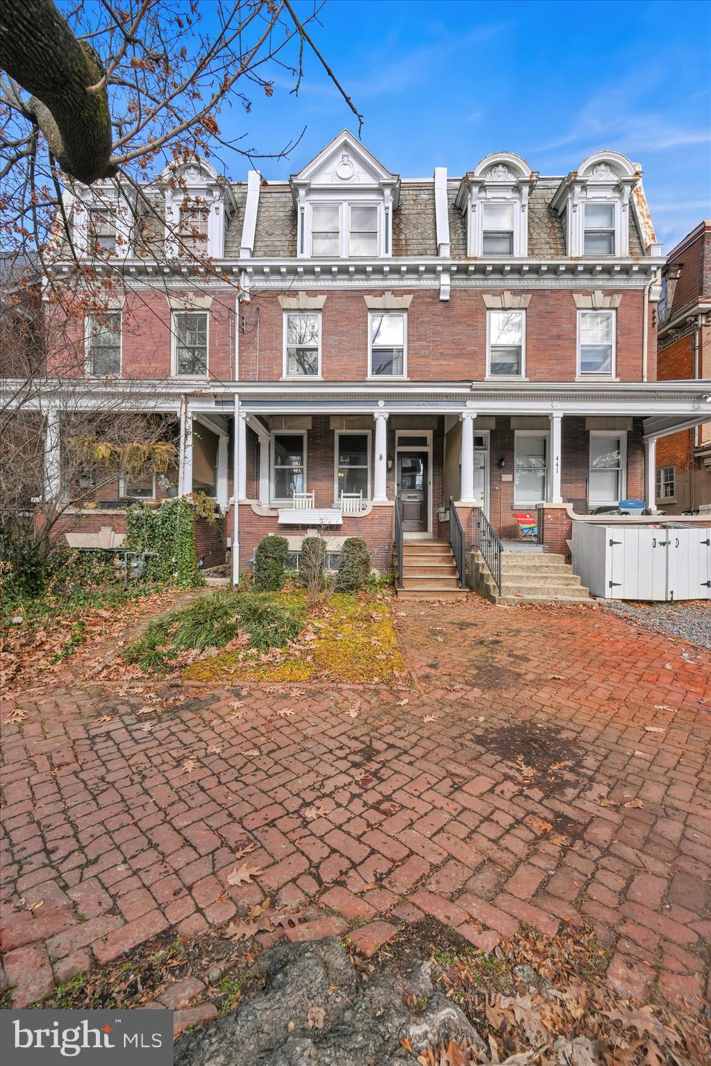443 W JAMES STREET