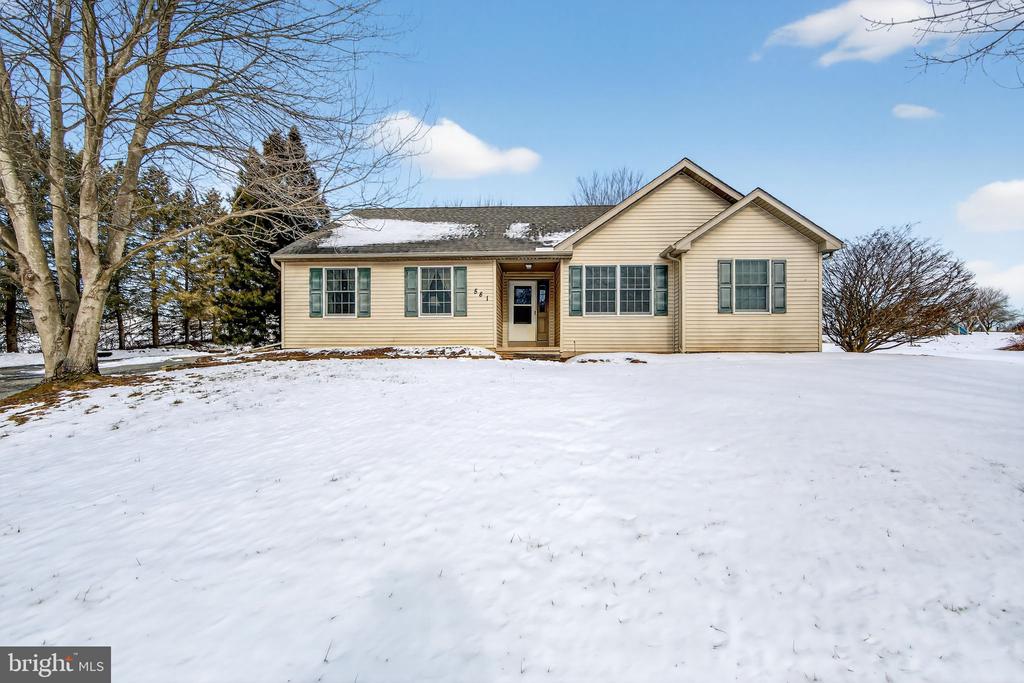 581 ROSEHILL DRIVE
