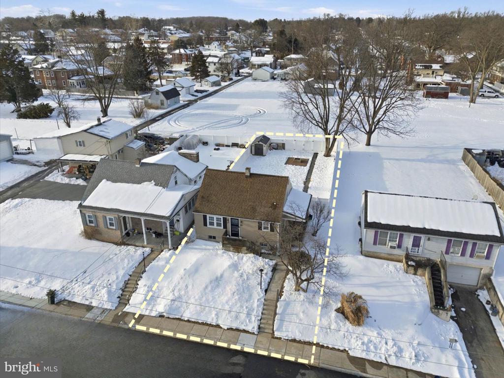 141 E HUMMELSTOWN STREET