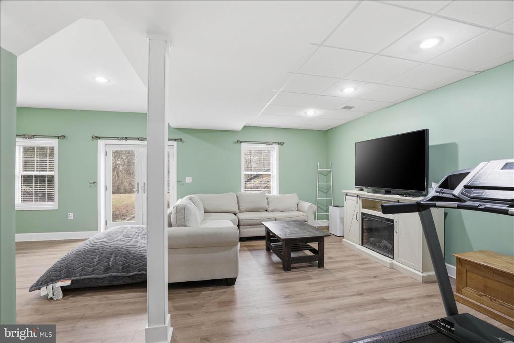 44 SILVER DRIVE