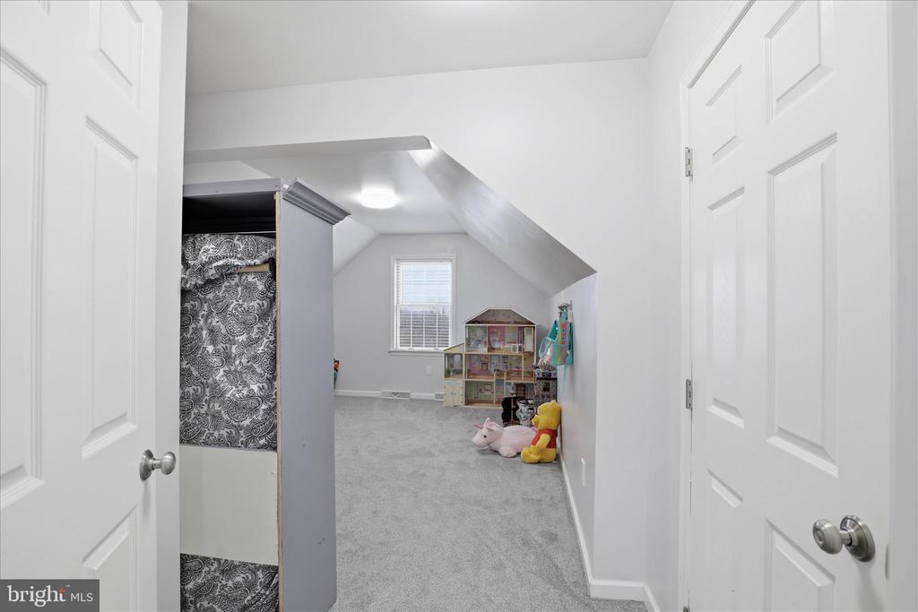 44 SILVER DRIVE