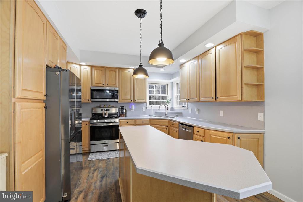 44 SILVER DRIVE