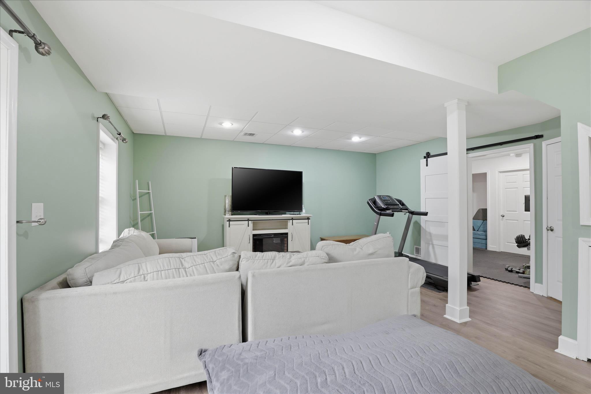 44 SILVER DRIVE