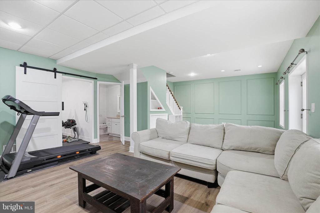 44 SILVER DRIVE
