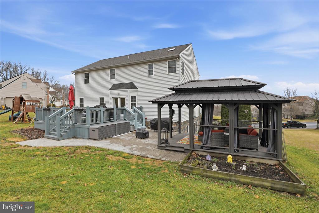 44 SILVER DRIVE