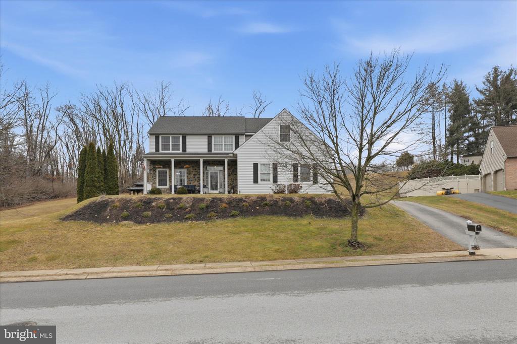 44 SILVER DRIVE