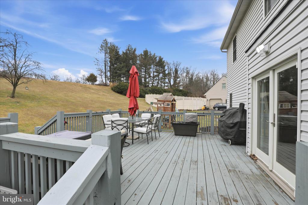 44 SILVER DRIVE