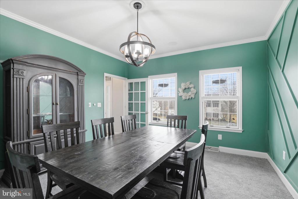 44 SILVER DRIVE