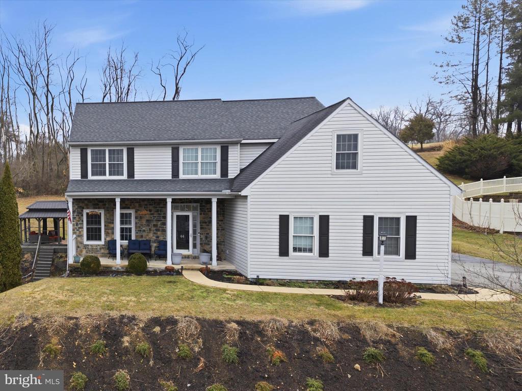 44 SILVER DRIVE