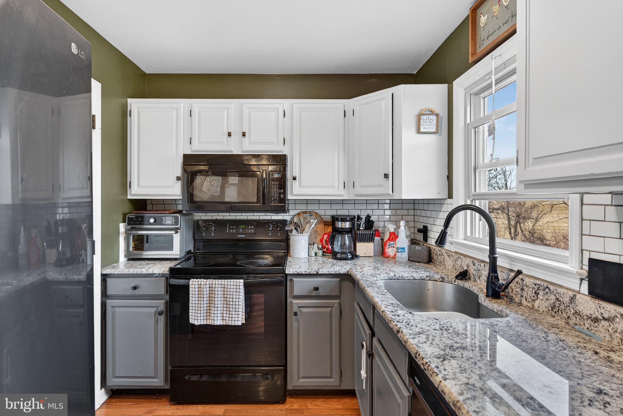 101 TOWNHOUSE LANE