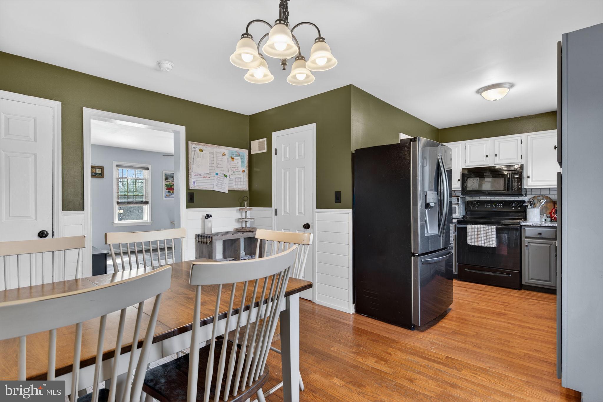 101 TOWNHOUSE LANE