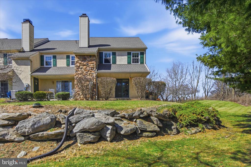 130 OAK KNOLL CIRCLE