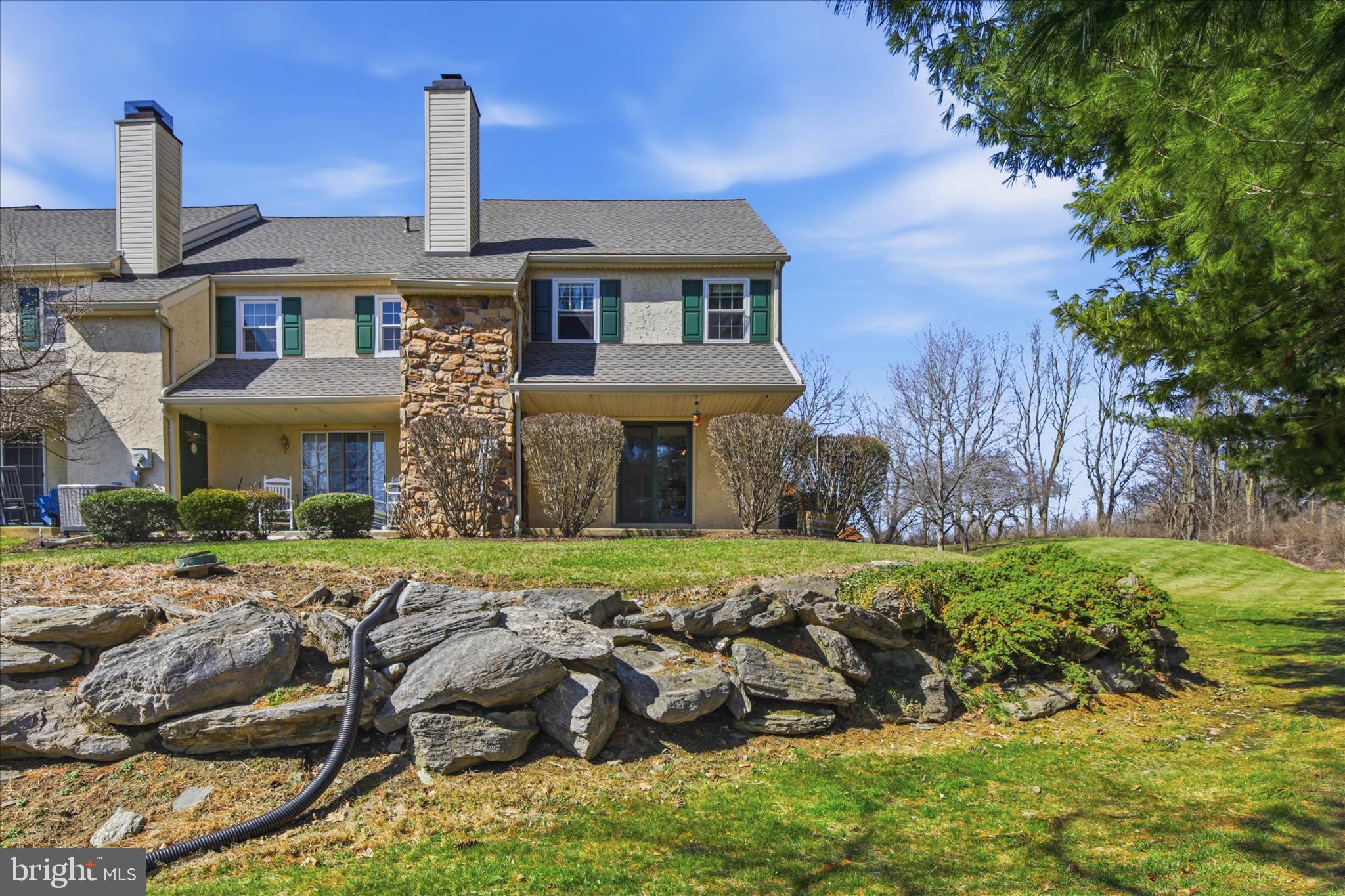 130 OAK KNOLL CIRCLE