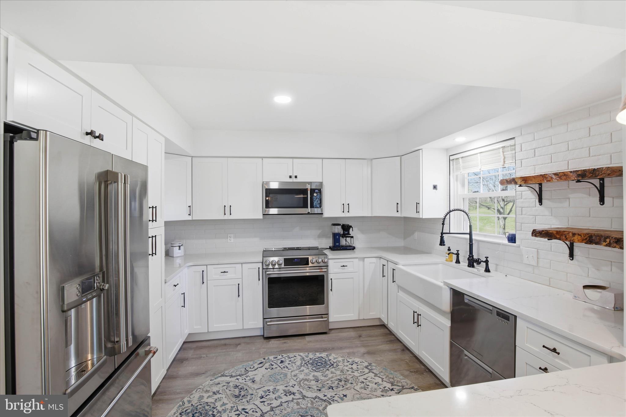 130 OAK KNOLL CIRCLE
