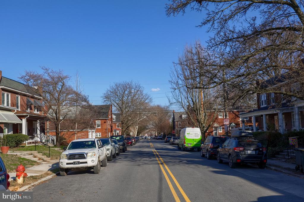 827 3RD STREET