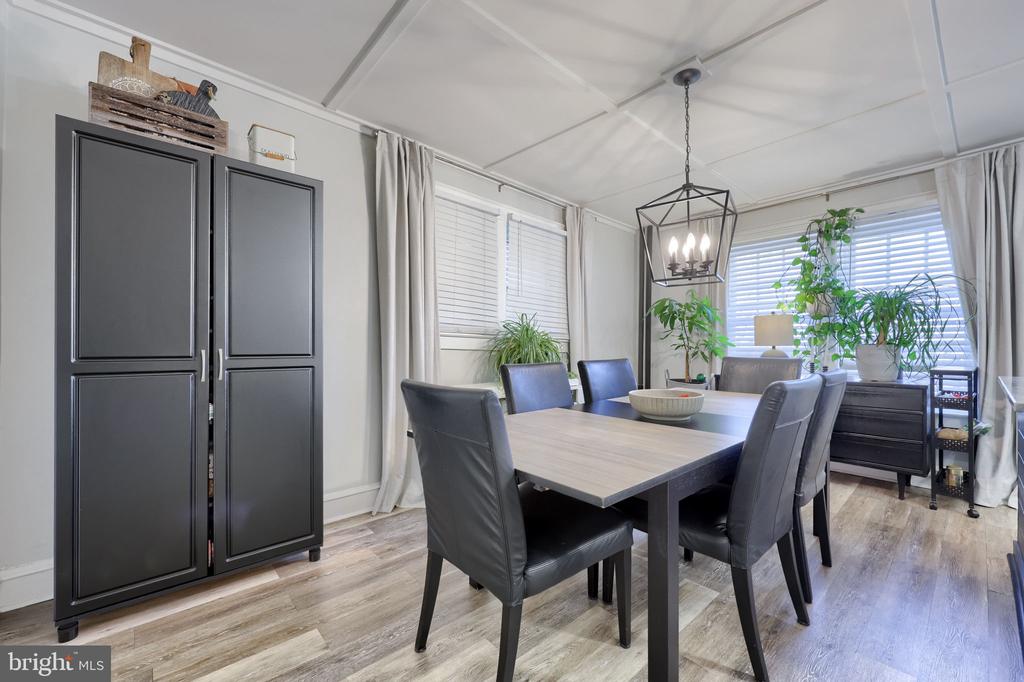 827 3RD STREET