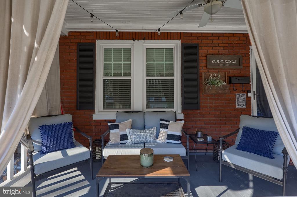 827 3RD STREET