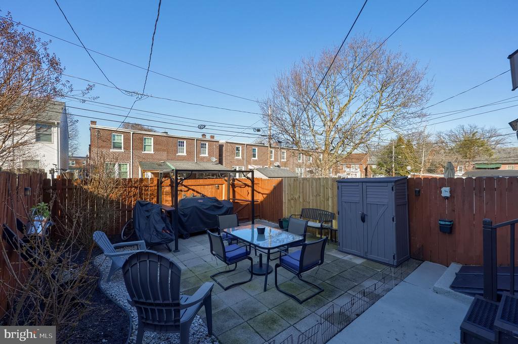 827 3RD STREET